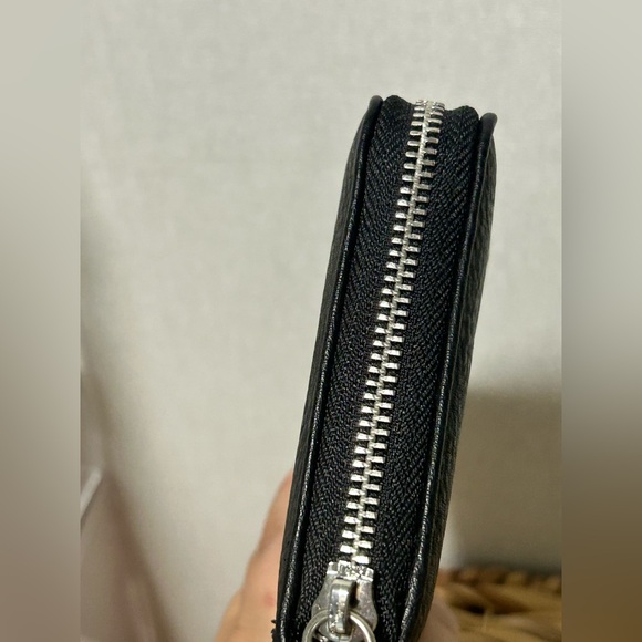 Steve Madden Zip Around Wallet Wrislet Black - Picture 9 of 12